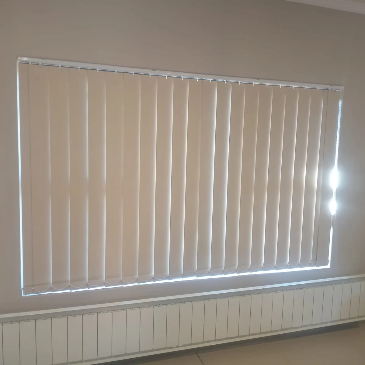 Vertical blind track repair